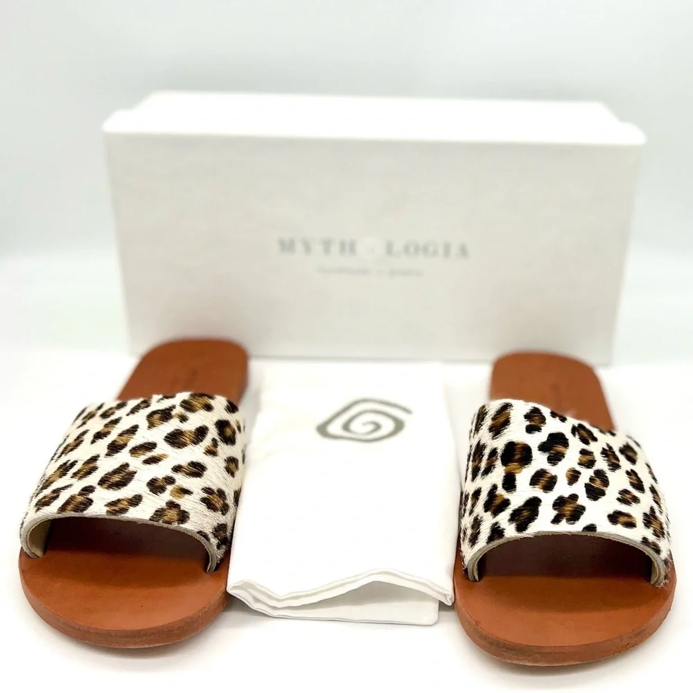 NIB MYTHOLOGIA Harmonia White Calf Hair LeopardPrint Handmade Sandals Size: 37/7